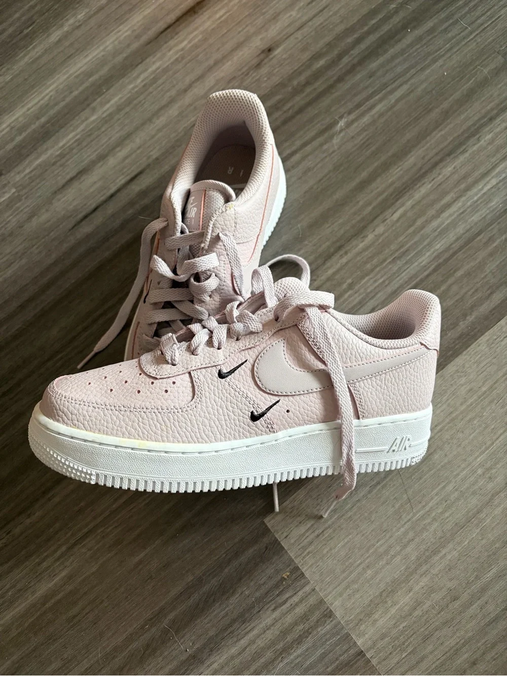 Nike Air Force 1 Light Pink & White Sneakers